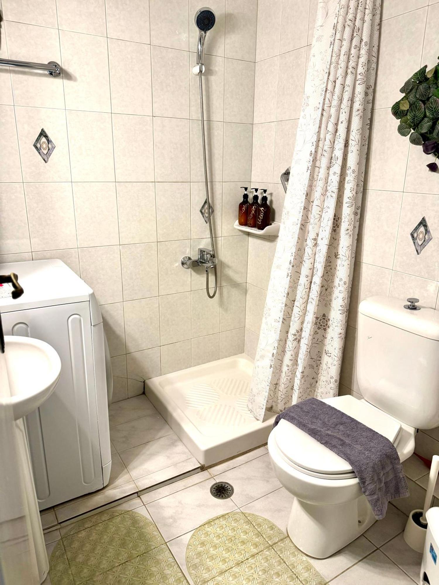 Sun Beach Apartment Анависсос Экстерьер фото